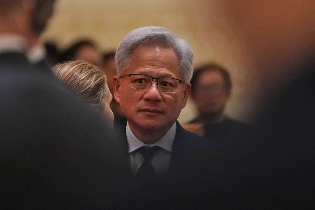 黃仁勳最後加入還白跑一趟？美貿易代表曝「1原因」：川習會沒提晶片出口管制
