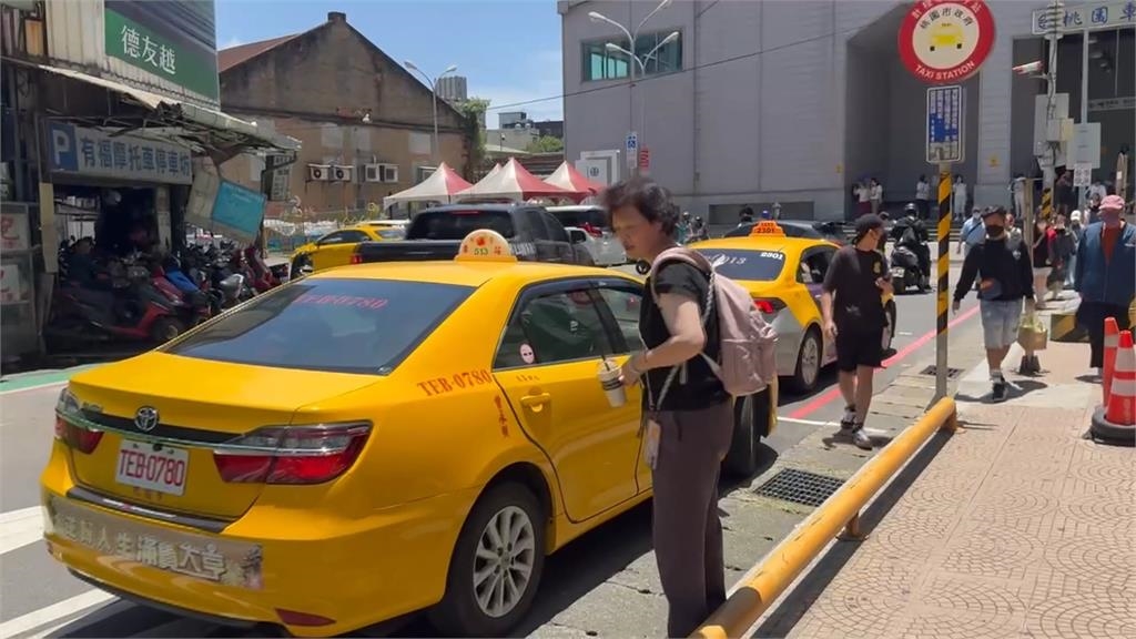 "採春節費率"桃園運將辯稱誤按 網友起底:慣犯坑殺乘客