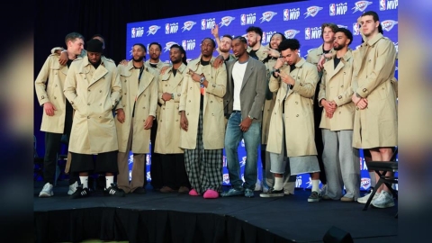 NBA(影)/SGA連霸MVP大撒幣!精品風衣+名錶直接送雷霆休息室成時尚發表會