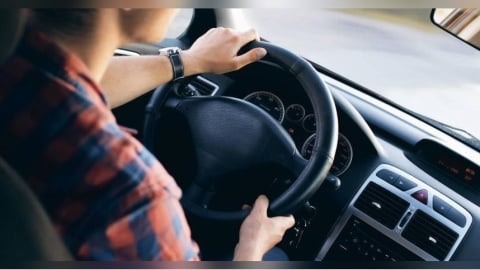 駕駛人注意！吊銷駕照禁考逾3年須「重回駕訓班」　新制6月底上路