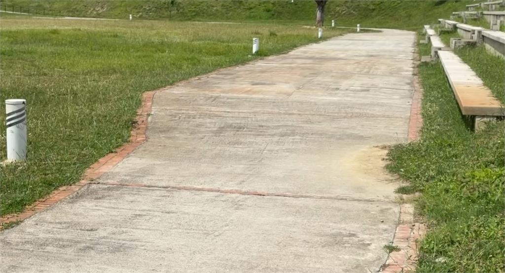 孩童公園騎車不注意 慘遭風箏線勒脖