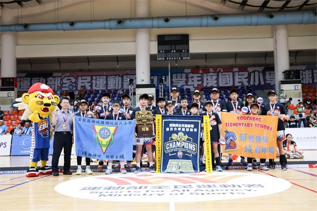 籃球/小學聯賽冠軍出爐!北投女中鋒身高181榮膺「大會第一長人」成未來國家希望