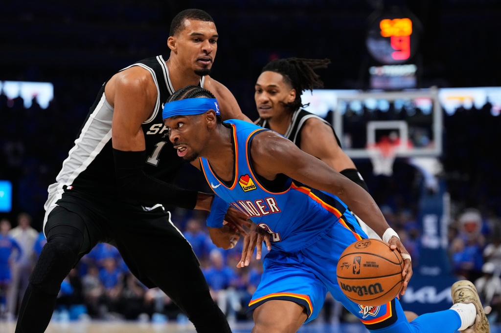 NBA(影)/衛冕軍雷霆西區決賽首戰落敗!新科年度MVP得主自責:我必須要更好