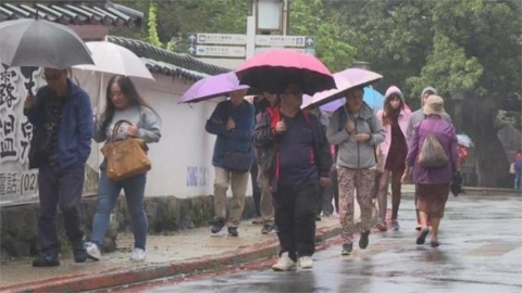 白天持續高溫炎熱!午後北宜、各山區防雷陣雨