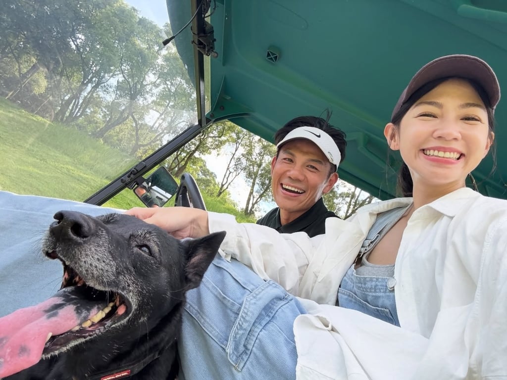 曾智希開門熱舞迎接!慶祝老公「打87分」陳志強秒丟球具跟著跳