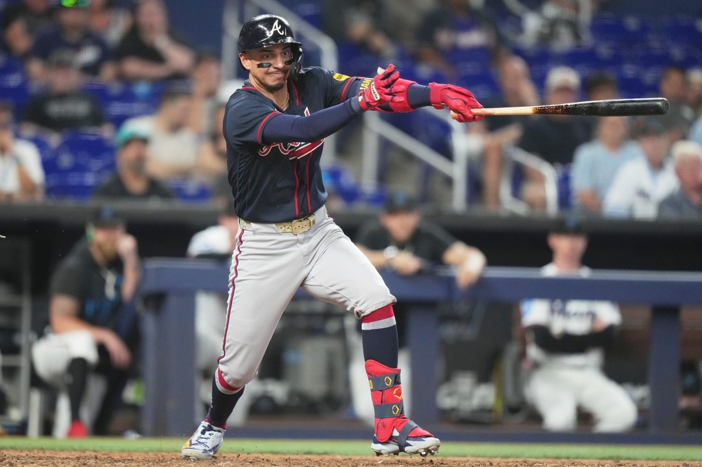MLB(影)/大騙術騙到跑者!杜邦「影帝級假動作」教頭狂讚:超高棒球IQ