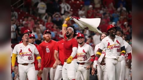 MLB(影)/紅雀「脫衣軍團」真的有效!赫雷拉10局下炸裂再見砲本季對海盜5連勝