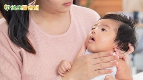 未滿1歲女嬰確診百日咳！疾管署示警：咳到吐別輕忽