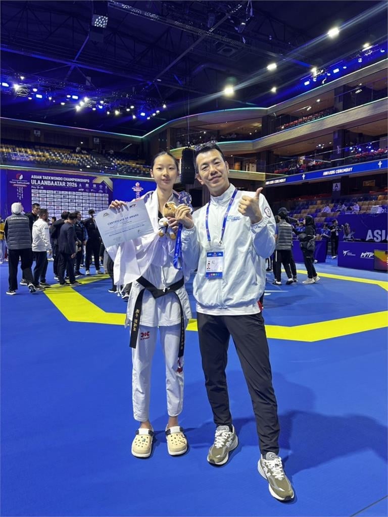 綜合/台灣睽違8年首面獎牌!19歲跆拳道女將劉侑芸勇奪亞錦賽女子49公斤摘銀
