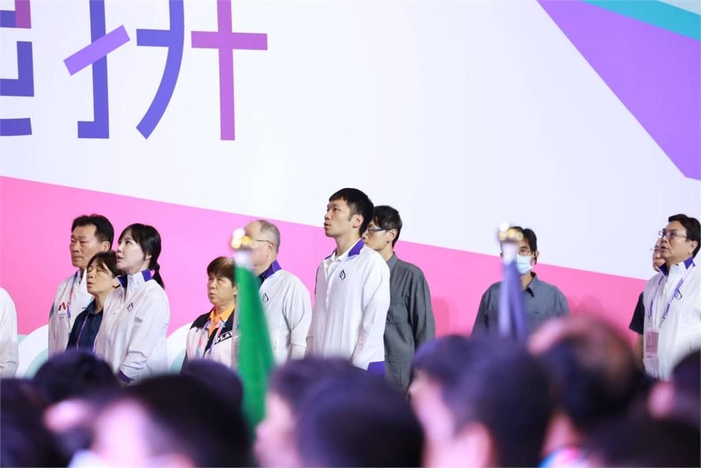 綜合/115年全國身心障礙國民運動會新莊開幕!歌手幻藍小熊、畢書盡熱力開唱