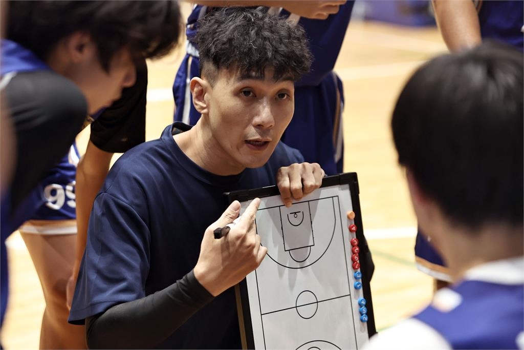 籃球/U19甲組頑球雙位數分差奪冠!古濤宇教練賽前喊話:要求從跳球開始專注