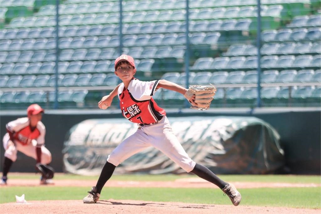 棒球/嘉義市延長賽驚天逆轉5:4勝苗栗縣奪勝!彰化縣投打俱佳7:2擊退花蓮縣