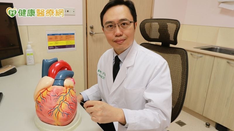 50歲男走快一點就胸悶、冒冷汗!一查冠狀動脈竟嚴重阻塞 醫揭常見警訊