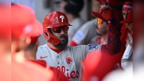 MLB(影)／費城人「洗碗伯」又炸！重砲史瓦伯本季第21轟出爐獨居大聯盟全壘打王