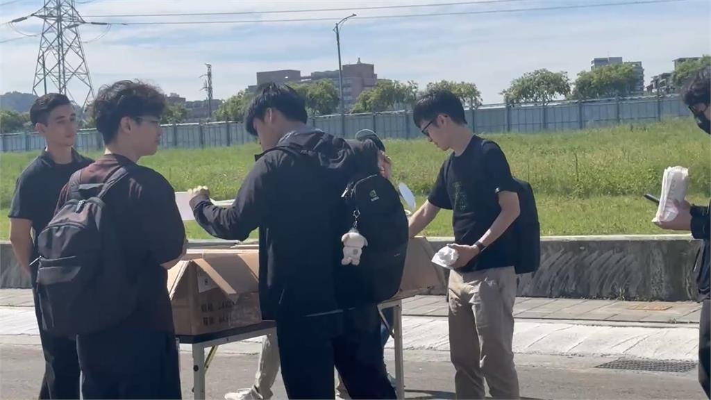 快新聞/超讚福利!輝達台灣員工大會請吃「阜杭豆漿」 冰淇淋餐車也來了