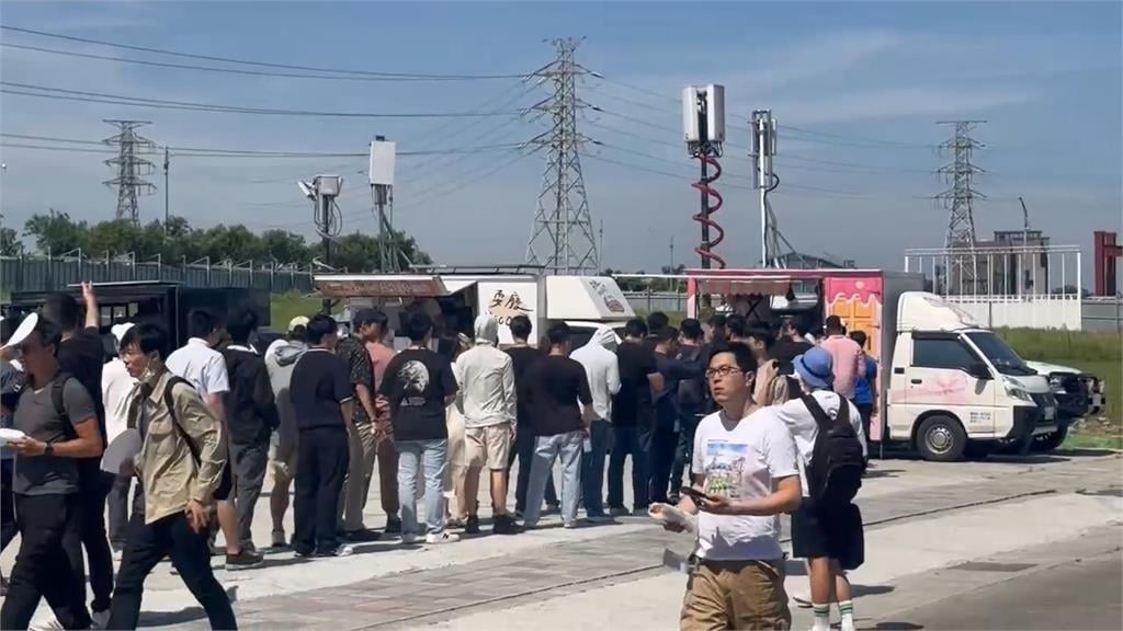 快新聞/超讚福利!輝達台灣員工大會請吃「阜杭豆漿」 冰淇淋餐車也來了