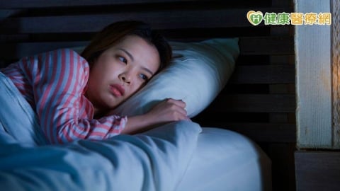 半夜總醒來、越晚越清醒?中醫解析5種失眠體質與日常保養