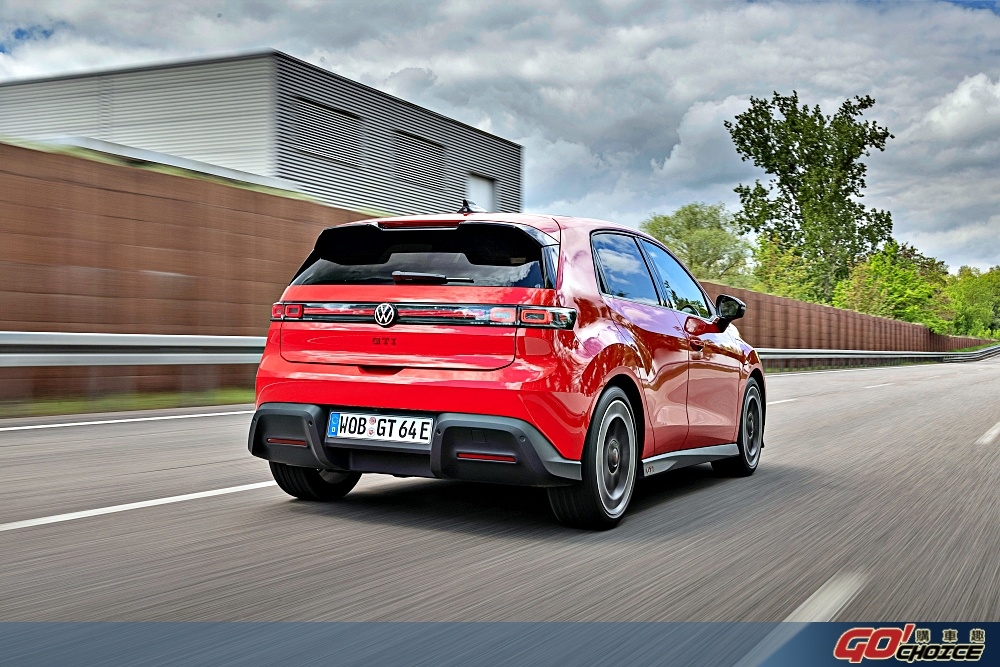 polo-2