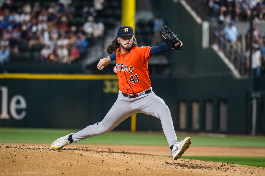 MLB(影)/鄧愷威隊友史密斯首次沒收全壘打!投手超感激讚會贏5次金手套獎