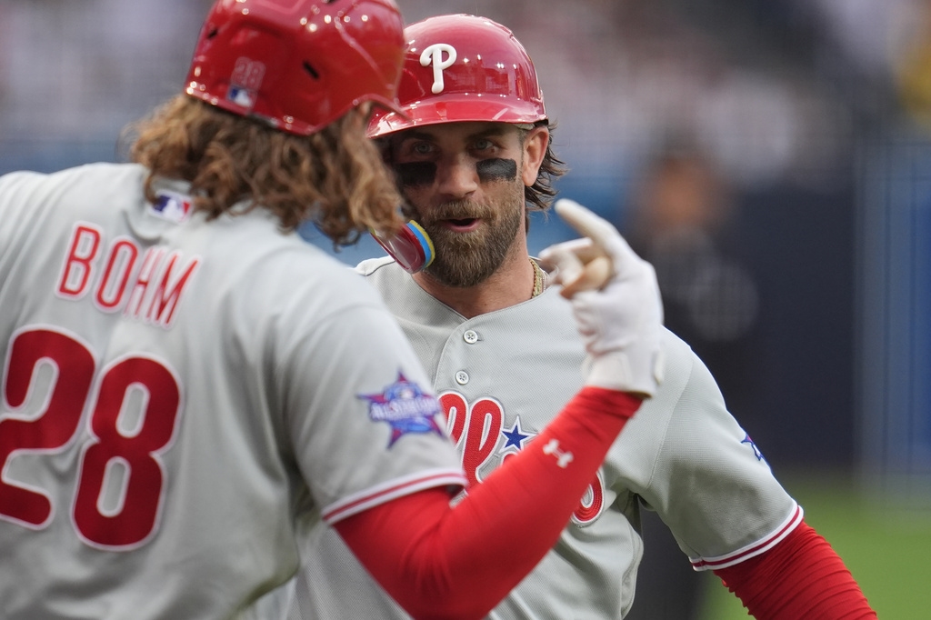 MLB(影)/費城人巨砲哈波奇怪刷牙方式引起熱議!牙醫:不建議用那種方式