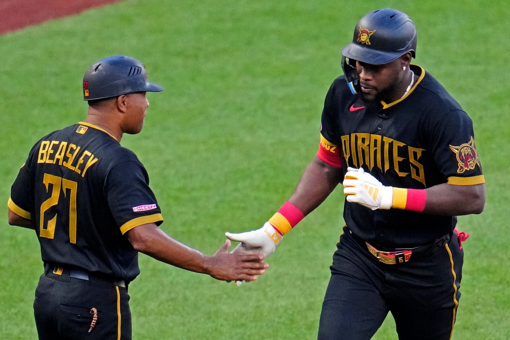 MLB(影)／鄉親快來看這支全壘打飛進河裡面！克魯茲生涯第7轟繼續堆高大河流障礙