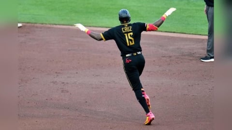 MLB(影)／鄉親快來看這支全壘打飛進河裡面！克魯茲生涯第7轟繼續堆高大河流障礙