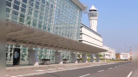 丟臉丟到名古屋!年輕人爛醉遭拒登機 部落客怒轟:社會哥布林