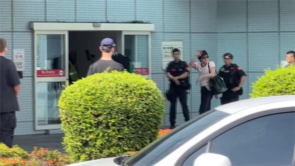 Ｋ－ＳＰＡＲＫ嗨翻高雄！　ＧＤ、泰妍離台畫面曝