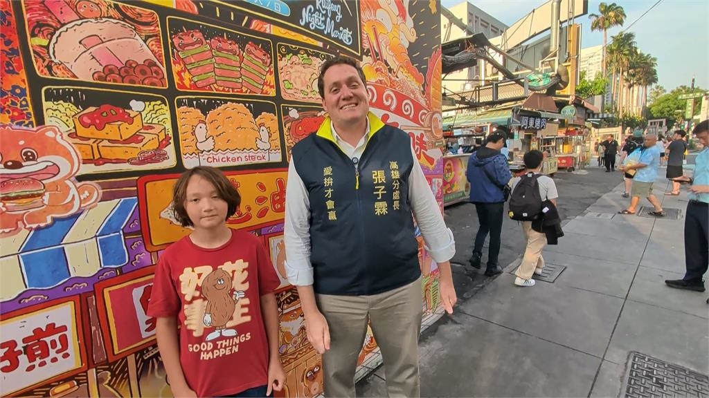 離台前最後一吃！ＡＩＴ分處長張子霖　任期屆滿前再逛瑞豐夜市