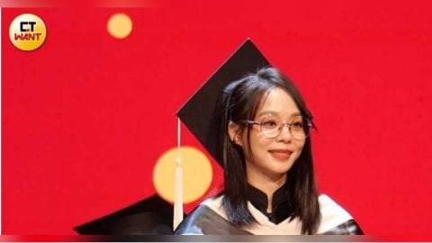 碩士帽沒戴好挨批不尊重　孫淑媚發聲致歉了