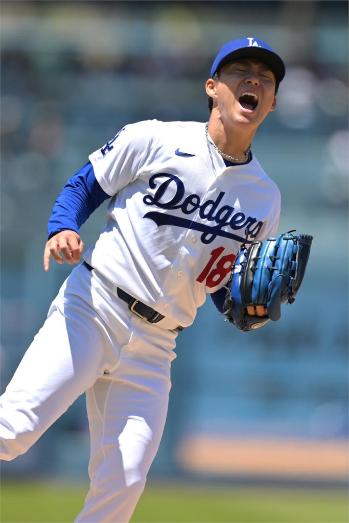 MLB(影)/山本由伸勝投送羅伯茲生日禮物!單場飆出10K原來是魯辛「這樣做」
