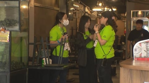 黃仁勳包下熱炒店重演韓國炸雞宴？南韓SK、三星同場角力