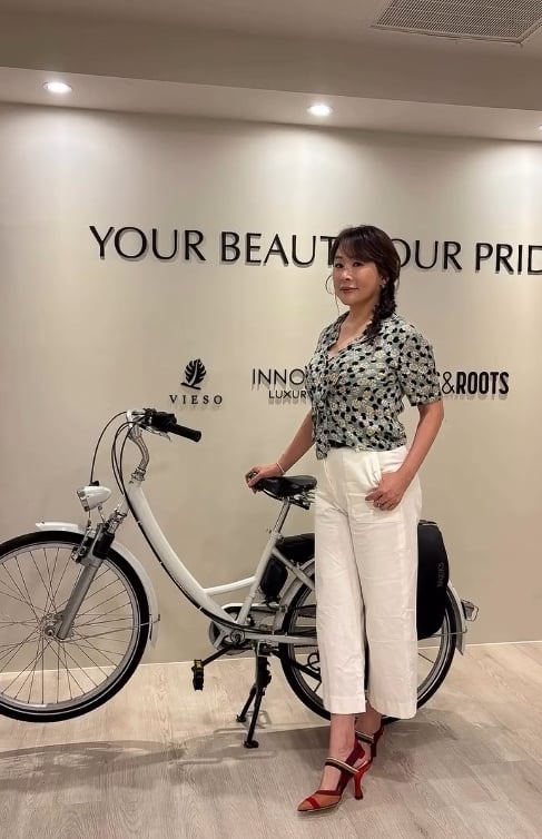 連戰金孫驚爆「跑去當流浪漢」!二媳婦路永佳認了「婆婆不知道」下一秒神展開