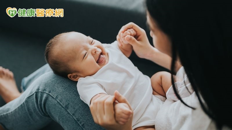 高齡產子卻遇產後憂鬱 醫給情緒照護與治療建議