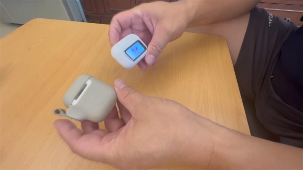 彰化縣畢典縣長獎品落漆？　學生開箱藍芽耳機「音效差很大」