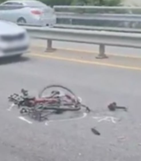 黑道YTR開直播挑戰「國道騎單車」！150人在線看「被貨車撞飛」驚悚畫面曝光