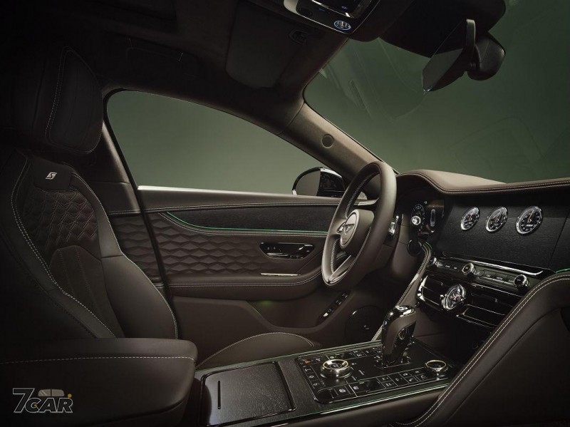 手工奢華與超跑血統再進化　全新第四代 Bentley Flying Spur S 正式登場