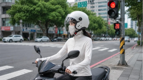騎車10分鐘就爆汗?夏季外出除了防曬也別忽略補水