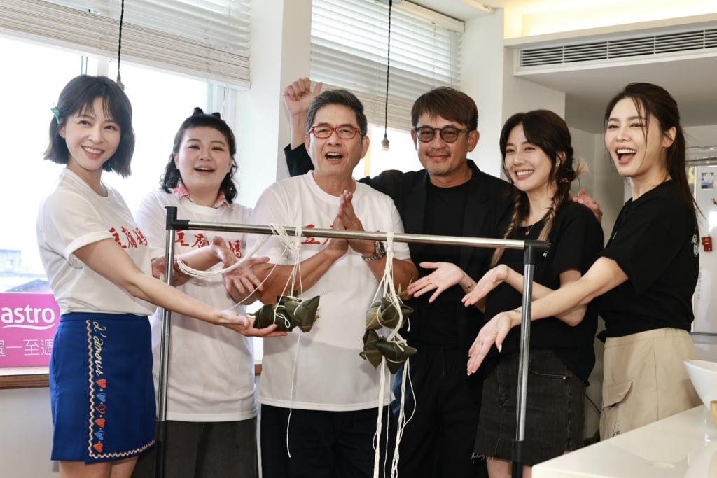 《豆腐媽媽》與《阿松與阿暖》演員包粽大PK！洪都拉斯、柯叔元互虧笑翻全場