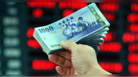 棄房入股2／太驚人！股市一天成交量抵房市全年　高槓桿股房雙殺風險增