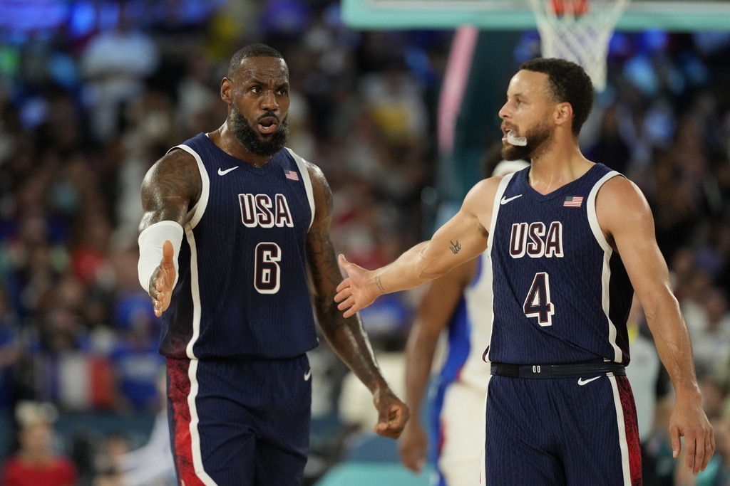 NBA／柯瑞親自來招募「詹柯連線」不是夢！美媒曝：勇士已鎖定「詹皇」