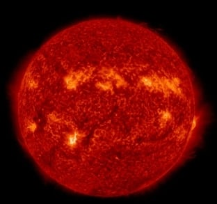 快新聞／地磁擾動將增強！恐達中度磁暴　衛星導航等通訊受影響