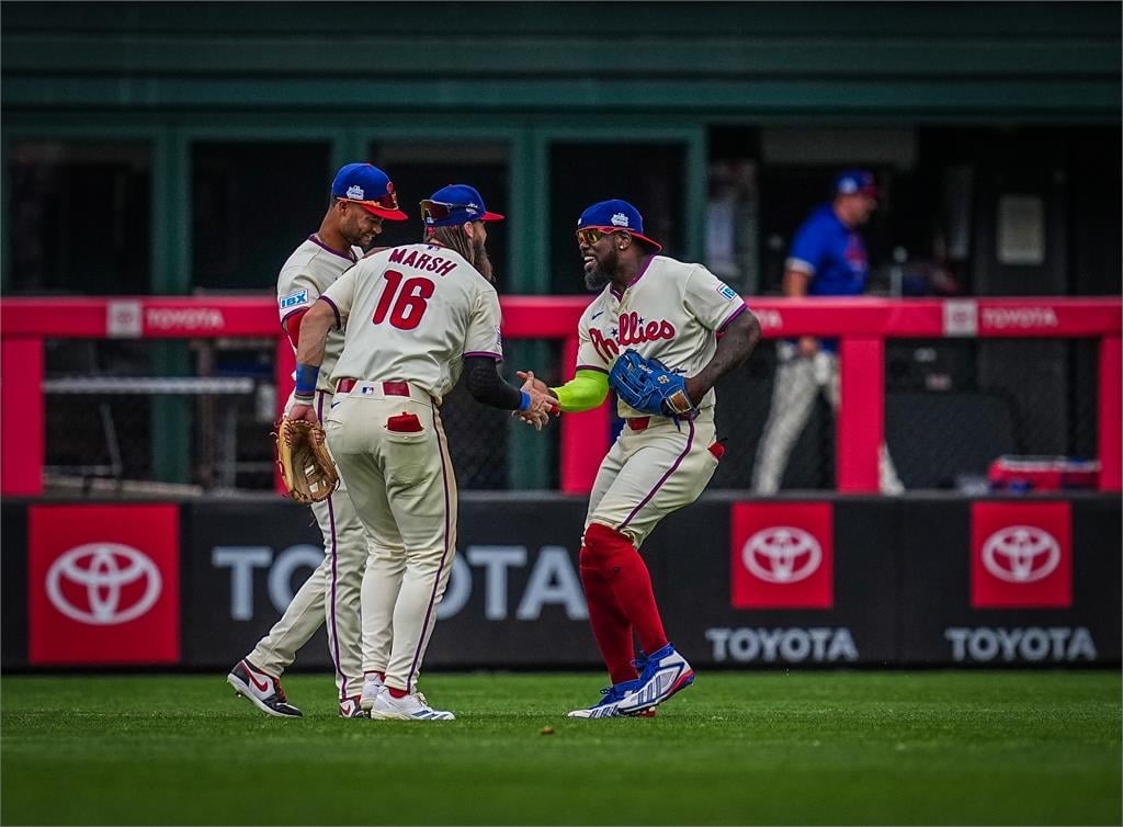MLB(影)/這次換打者坦!從1分苦戰到9分煙火秀費城人重砲群宣告復活