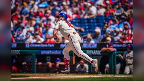 MLB(影)／這次換打者坦！從1分苦戰到9分煙火秀費城人重砲群宣告復活