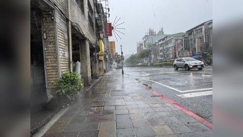 預報降雨量達標 高雄「這5區」明天放豪雨假