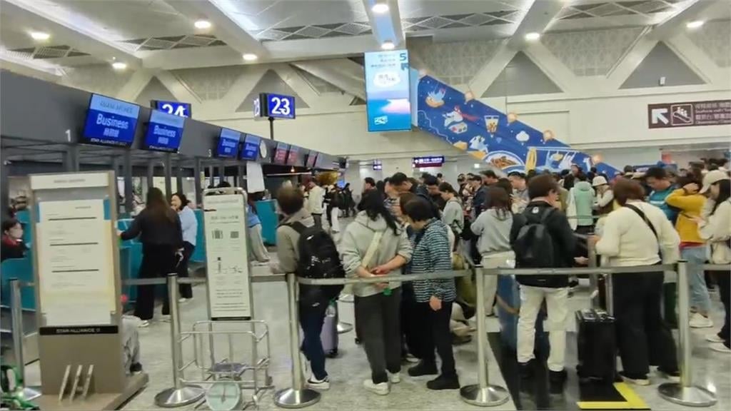 舊護照ROC被海關問「你是中國人？」！他揭「新版護照1大招」入境美國秒通關