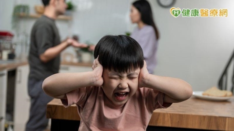 孩子為何想不開?日常家庭壓力恐是青少年自傷最關鍵原因