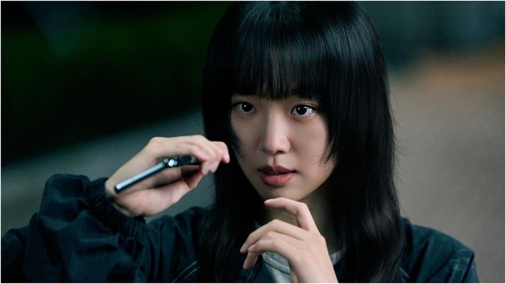 《鐵拳教育》女主自爆「部位改造」反擊開酸遭轟!網評炸裂「原作黑料被挖出」