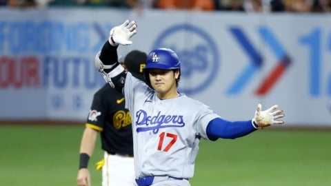 MLB(影)/罕見遭嗆超爛、過譽!大谷翔平3支0後「用長打堵嘴」回敬海盜球迷噓聲