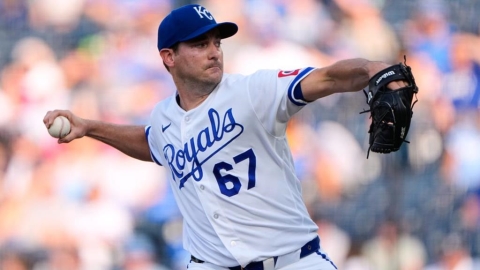 MLB(影)/遭171公里平飛火球正面強襲!投手「頭受傷躺地」打者「驚嚇中衝壘」